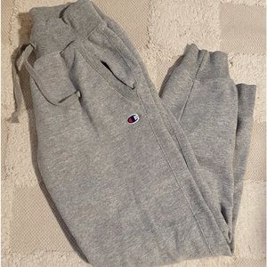 Light grey women’s champion sweatpants